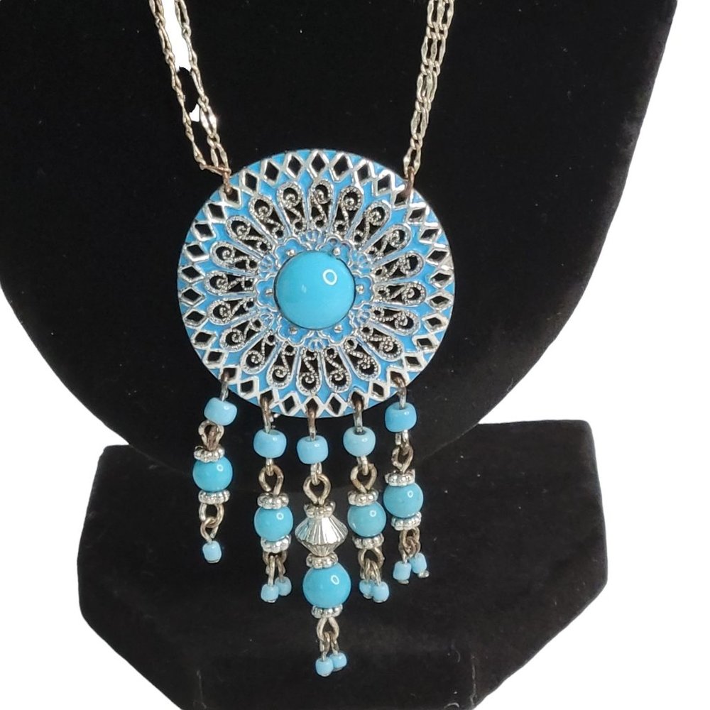 Avon Southwest Style Silver Tone 16" Pendant Necklace Blue Bead Dangles